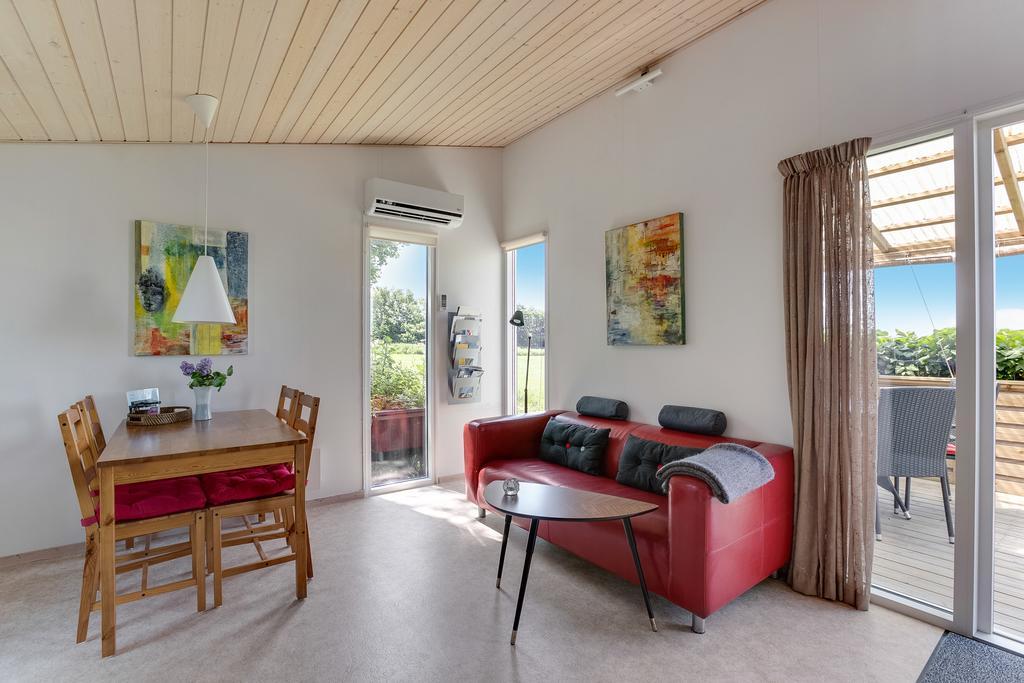 Olholm Cottage Stege Bagian luar foto